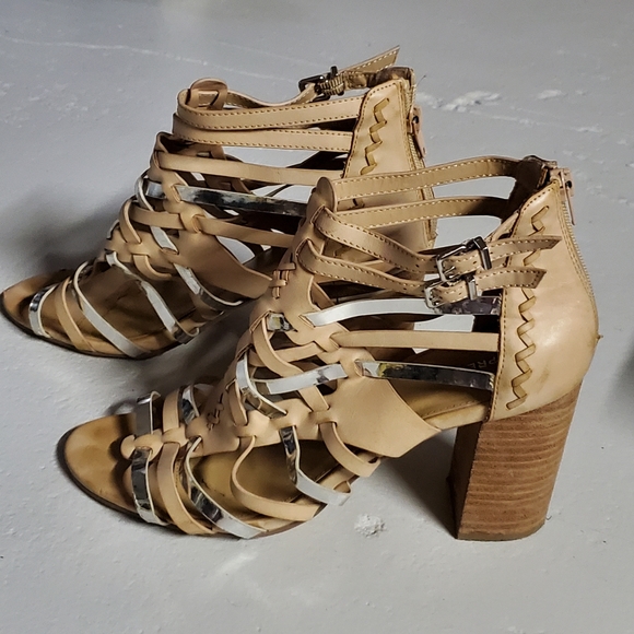 Sexy Sandal - Picture 1 of 8